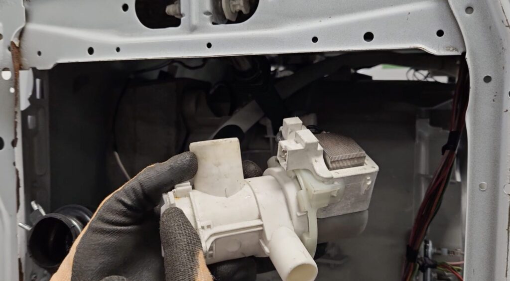 How to Replace a Washing Machine Drain Pump