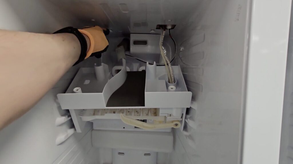 How to Replace an Ice Maker