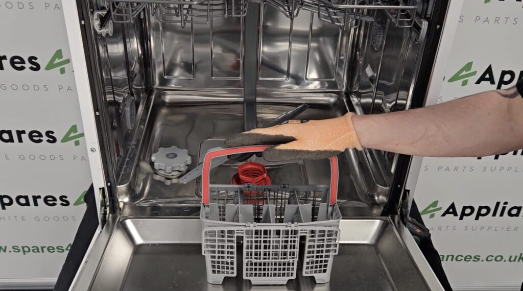 Replacing & Sizing a Cutlery Basket