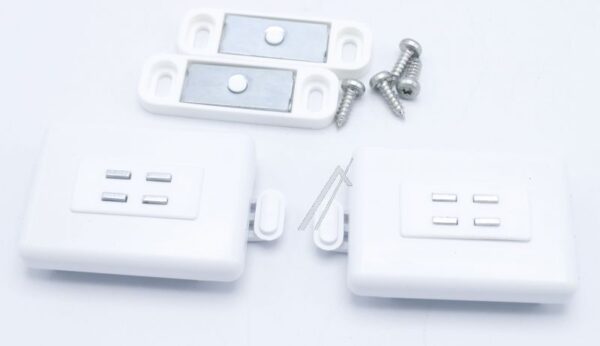 BOSCH/SIEMENS BOSCH/SIEMENS 10003373 LATCH