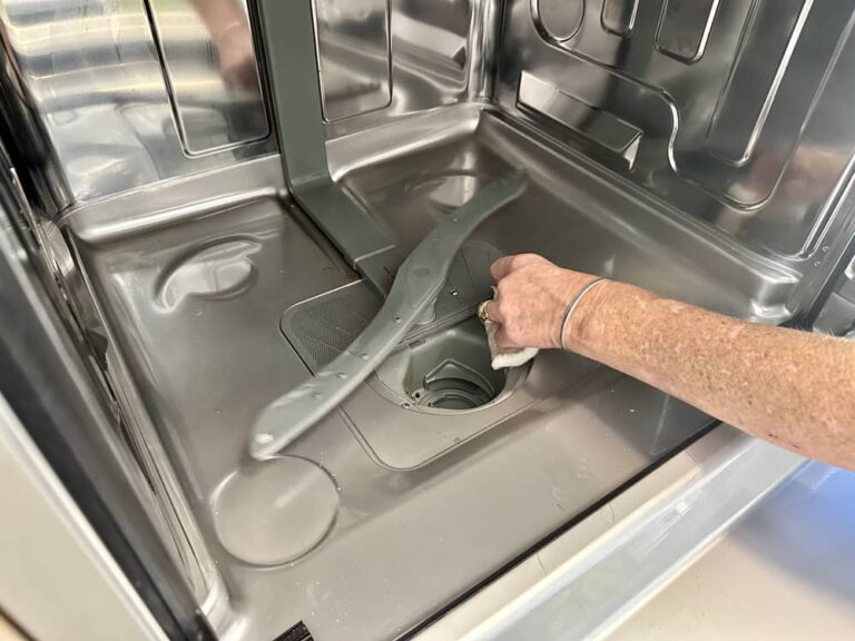 How To Clean a Dishwasher
